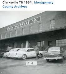 Riley Hardware Company building in Clarksville, Tennessee in 1954
